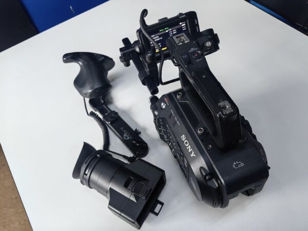Sony PXW-FS7M2  4K XDCAM Compact Camcorder - Image 3