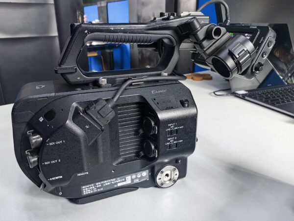 Sony PXW-FS7M2  4K XDCAM Compact Camcorder - Image 6