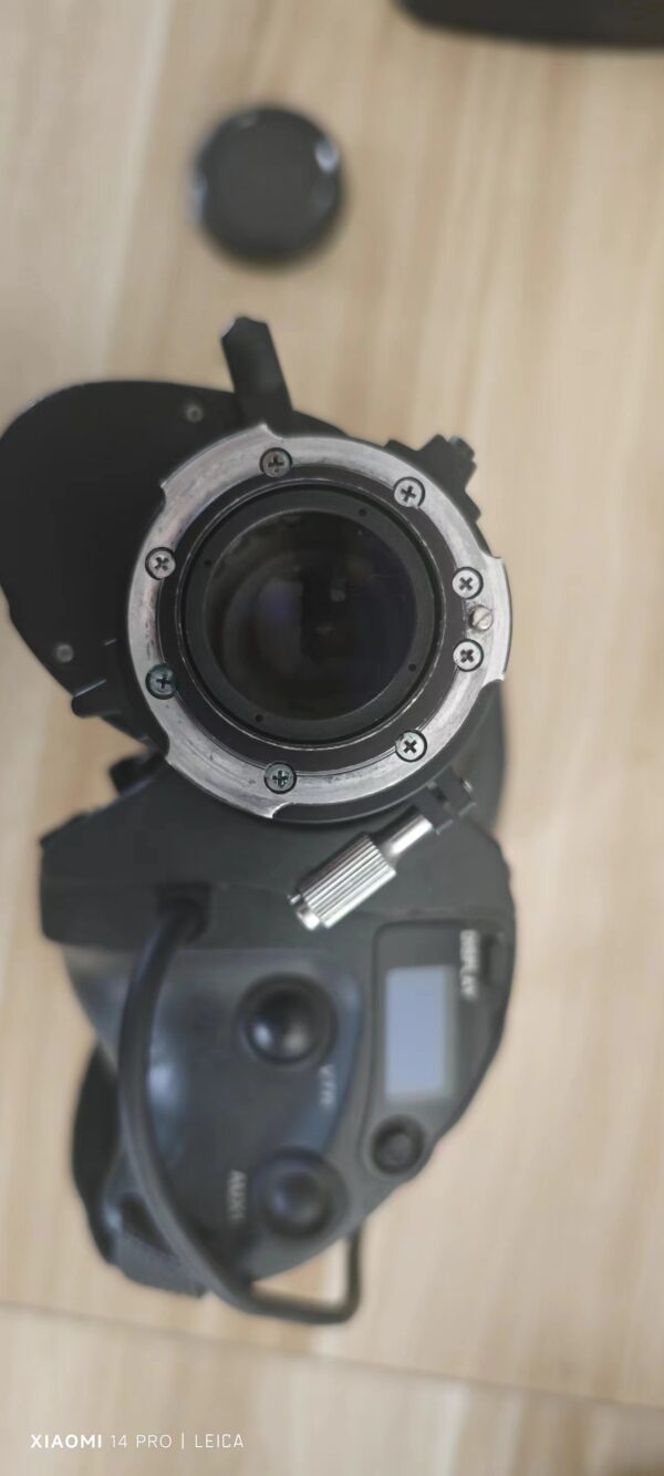 Canon HJ22x7.6B IASE Full Servo HDTV Lens with 2X Extender - Image 4